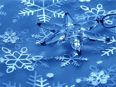 simsearch:400-03932462,k - blue christmas background with star and snowflakes Stockbilder - Microstock & Abonnement, Bildnummer: 400-04464478