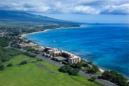 simsearch:400-04468776,k - Aerial of Maui, Hawaii coastline with hotel resorts. Stockbilder - Microstock & Abonnement, Bildnummer: 400-04463001