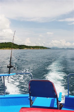 deep sea fishing - Fishing rod cast off a boat for deep sea fishing Stock Photo - Budget Royalty-Free & Subscription, Code: 400-04474211