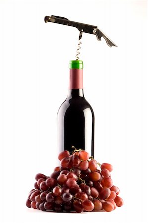 simsearch:400-04919991,k - A Bottle of red wine with a corkscrew and grapes on a plain background Foto de stock - Royalty-Free Super Valor e Assinatura, Número: 400-04475900