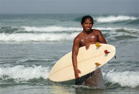 simsearch:400-07212727,k - Portrait young men - the surfer in ocean. Bali Foto de stock - Super Valor sin royalties y Suscripción, Código: 400-04476949