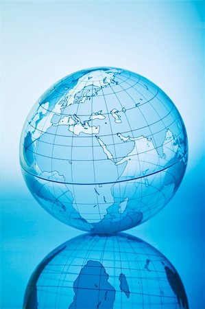 Blue globe with backlit light Foto de stock - Super Valor sin royalties y Suscripción, Código: 400-04477359