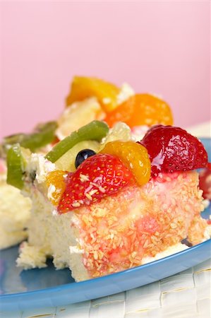 simsearch:400-06365777,k - Two slices of fruit cheesecake Stock Photo - Budget Royalty-Free & Subscription, Code: 400-04477542