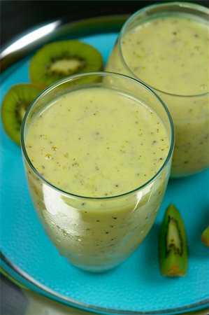 simsearch:400-03948731,k - Healthy Kiwi Smoothie Stock Photo - Budget Royalty-Free & Subscription, Code: 400-04477592