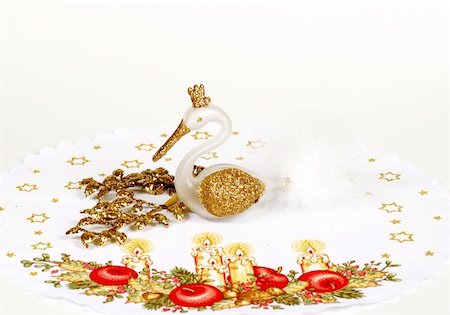 Christmas decoration - gold swan Foto de stock - Super Valor sin royalties y Suscripción, Código: 400-04479374