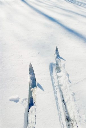 simsearch:400-04470085,k - A pair of ski's in snow. Stockbilder - Microstock & Abonnement, Bildnummer: 400-04470065