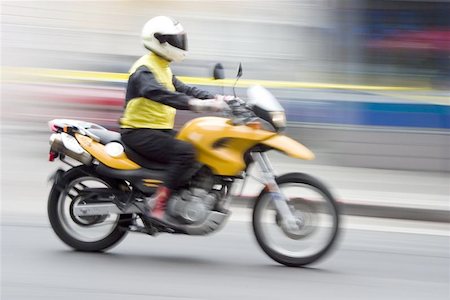 sparky2000 (artist) - A speeding motorcycle with intentional camera motion blur. Photographie de stock - Aubaine LD & Abonnement, Code: 400-04472089