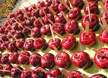 lots of red candy apples Stock Photo - Budget Royalty-Free & Subscription, Code: 400-04473609