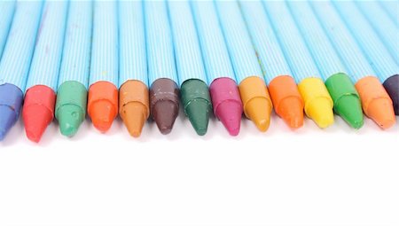 simsearch:400-08919132,k - new color crayons on the white background Foto de stock - Super Valor sin royalties y Suscripción, Código: 400-04484929