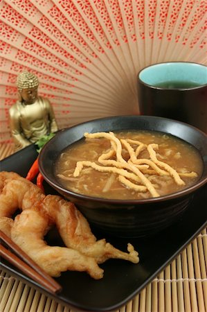 fantail - A steaming bowl of hot & sour soup and golden fried fantail shrimp served at a Chinese restaurant. Stock Photo - Budget Royalty-Free & Subscription, Code: 400-04485055