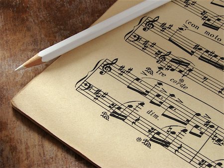 sheet of musical symbols with pencil Photographie de stock - Aubaine LD & Abonnement, Code: 400-04485195