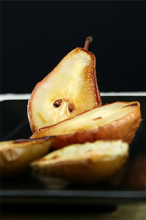 stephconnell (artist) - A platter of healthy gourmet baked pears Foto de stock - Super Valor sin royalties y Suscripción, Código: 400-04487948