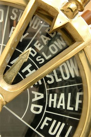 Close up of a ship engine telegraph Photographie de stock - Aubaine LD & Abonnement, Code: 400-04489134