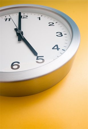 five minutes - The clock is almost five. Stock Photo - Budget Royalty-Free & Subscription, Code: 400-04489497