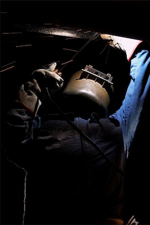 simsearch:632-03500560,k - close up of stick welder at work Photographie de stock - Aubaine LD & Abonnement, Code: 400-04480048