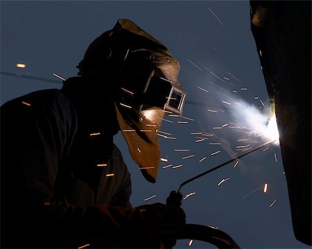 simsearch:400-03975695,k - welder at shipyard working Foto de stock - Super Valor sin royalties y Suscripción, Código: 400-04480061