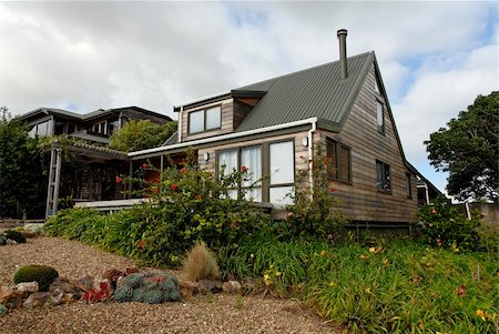 House and garden, Waiheke Island, New Zealand Fotografie stock - Microstock e Abbonamento, Codice: 400-04483113