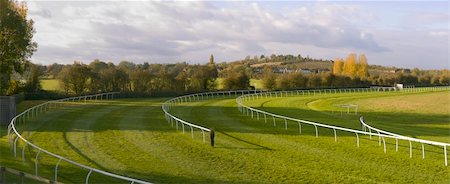 davidmartyn (artist) - racecourse stratford upon avon warwickshire england uk Photographie de stock - Aubaine LD & Abonnement, Code: 400-04483788