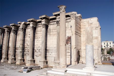simsearch:400-07265157,k - the ancient library of hadrian in down town of athens greece Foto de stock - Super Valor sin royalties y Suscripción, Código: 400-04483830