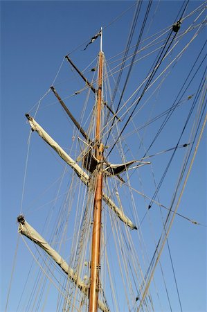Tall ship square mast detail Foto de stock - Super Valor sin royalties y Suscripción, Código: 400-04494528