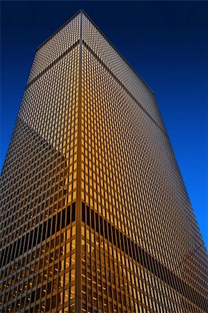 simsearch:400-07578389,k - Office buildings, downtown, financial district, large banks Stock Photo - Budget Royalty-Free & Subscription, Code: 400-04495454