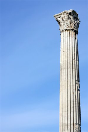 simsearch:400-06478037,k - Ancient Greek column in Athens, Greece Foto de stock - Royalty-Free Super Valor e Assinatura, Número: 400-04497494