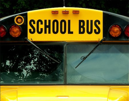 sparkia (artist) - yellow school bus Stockbilder - Microstock & Abonnement, Bildnummer: 400-04498562
