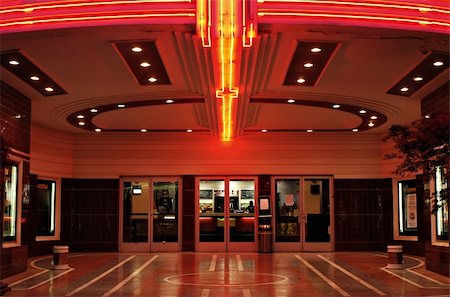 simsearch:400-05085735,k - Lobby of a vintage movie theater in Sacramento, California Stockbilder - Microstock & Abonnement, Bildnummer: 400-04499139