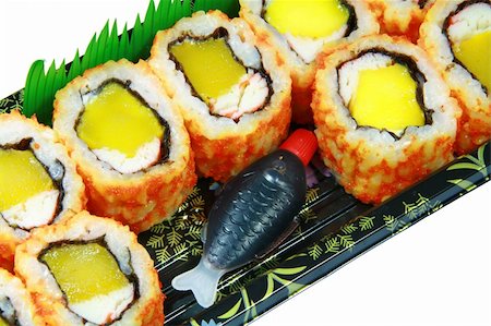 close up of a japanese  california maki serving Stock Photo - Budget Royalty-Free & Subscription, Code: 400-04490617