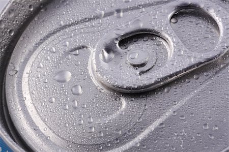 Macro view of the tab of an unopened beverage can Stock Photo - Budget Royalty-Free & Subscription, Code: 400-04506044