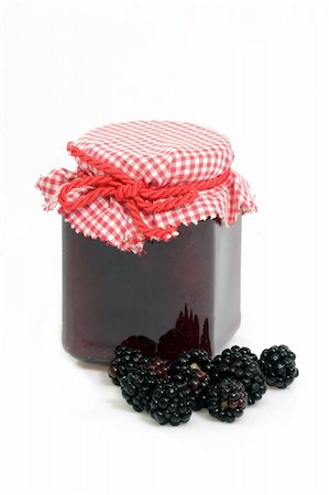 plucked - Blackberry jam in glass and nature blackberries Foto de stock - Super Valor sin royalties y Suscripción, Código: 400-04507501