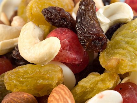 Macro shot of a mix of nuts and raisins Stock Photo - Budget Royalty-Free & Subscription, Code: 400-04507971