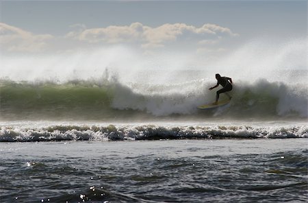 Surfing the break at Haumoana Beach, Hawke's Bay, New Zealand Photographie de stock - Aubaine LD & Abonnement, Code: 400-04509844