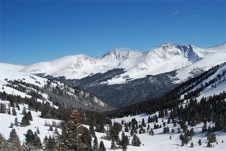 mountains in colorado from copper mountian Photographie de stock - Aubaine LD & Abonnement, Code: 400-04502996