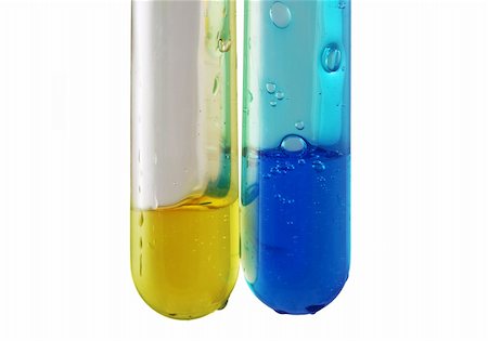 simsearch:670-03734256,k - Test tubes with a blue and yellow liquid on a white background Photographie de stock - Aubaine LD & Abonnement, Code: 400-04514842