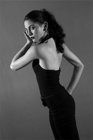 simsearch:400-06949230,k - Portrait of hispanic flamenco dancer girl in b&w Stock Photo - Budget Royalty-Free & Subscription, Code: 400-04515688
