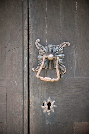 davidmartyn (artist) - old door with handles and lock Foto de stock - Super Valor sin royalties y Suscripción, Código: 400-04516061