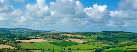 davidmartyn (artist) - A view of cornwall countryside near fowey Foto de stock - Super Valor sin royalties y Suscripción, Código: 400-04517909