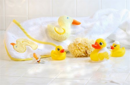 Bathtime for baby with bath essentials Stock Photo - Budget Royalty-Free & Subscription, Code: 400-04518354