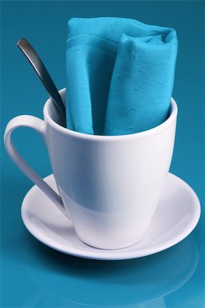 stephconnell (artist) - A modern cafe table set with a coffee cup in blue Foto de stock - Super Valor sin royalties y Suscripción, Código: 400-04518640