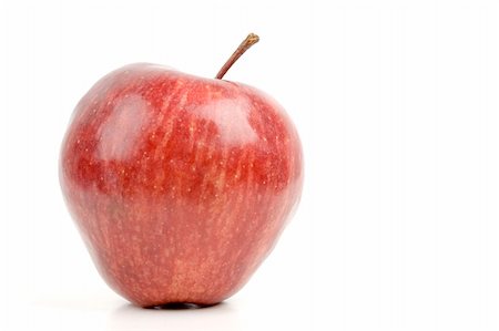 passionate fat pic - fresh red apple isolated on the white Stock Photo - Budget Royalty-Free & Subscription, Code: 400-04518906