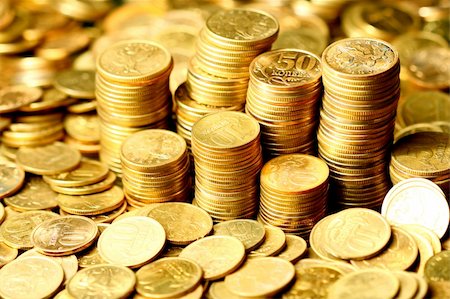 simsearch:400-07974419,k - golden coins macro close up Stockbilder - Microstock & Abonnement, Bildnummer: 400-04528841