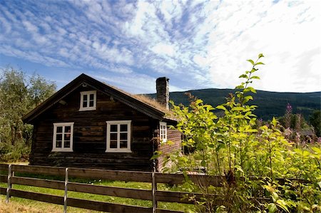 scandinavian blue house - An antique log house in rural Norway Stock Photo - Budget Royalty-Free & Subscription, Code: 400-04520283