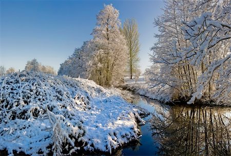 simsearch:400-04015478,k - A snow covered rural landscape in the countryside Stock Photo - Budget Royalty-Free & Subscription, Code: 400-04522176