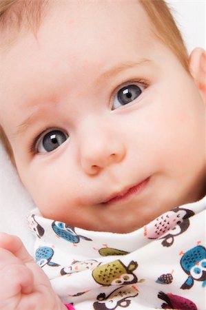 simsearch:400-04525630,k - bright closeup portrait of little baby Foto de stock - Royalty-Free Super Valor e Assinatura, Número: 400-04522621