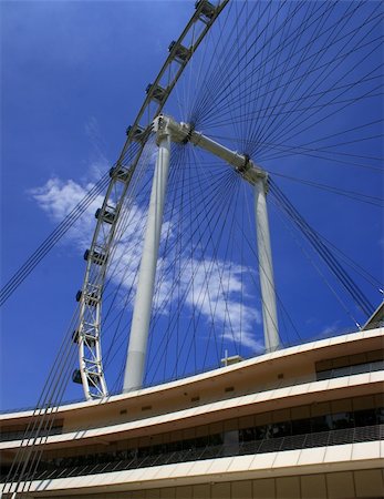 The Singapore Flyer, the biggest Giant wheel in the world. Stock Photo - Budget Royalty-Free & Subscription, Code: 400-04522681