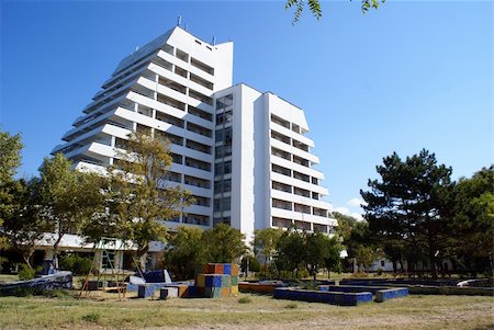 shanin (artist) - Big building in Anapa, Black sea coast, Russia Photographie de stock - Aubaine LD & Abonnement, Code: 400-04523518