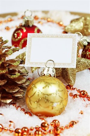 simsearch:400-03948093,k - Small Christmas ball with label for your text Foto de stock - Royalty-Free Super Valor e Assinatura, Número: 400-04534857