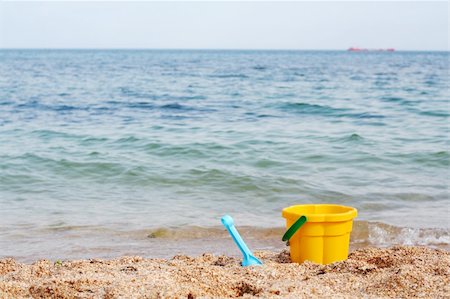 simsearch:640-03259235,k - Child toys on the beach Stock Photo - Budget Royalty-Free & Subscription, Code: 400-04538430