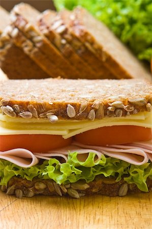 simsearch:400-06929032,k - Fresh wholemeal cheese and ham sandwich Photographie de stock - Aubaine LD & Abonnement, Code: 400-04546131
